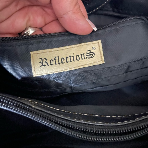 Chic Black Leather Shoulder Bag - Picture 6 of 6